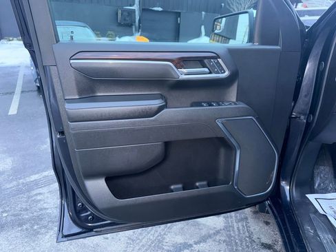 Used 2025 GMC Sierra 1500 SLT image 20