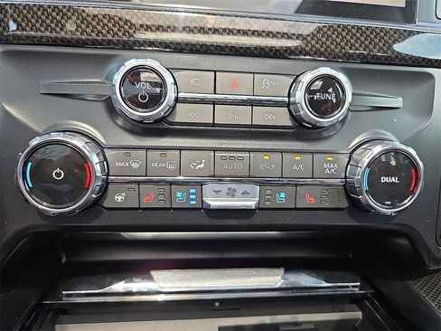 New 2025 Ford F250 Lariat w/ Lariat Ultimate Package image 14