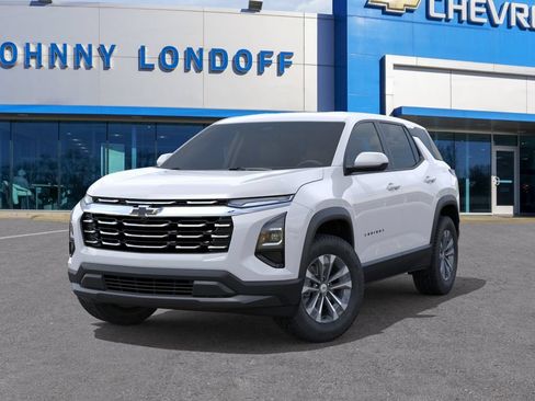 New 2026 Chevrolet Equinox LT FWD image 6