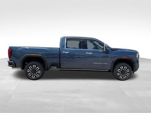 New 2026 GMC Sierra 2500 Denali Ultimate AWD/4WD image 8