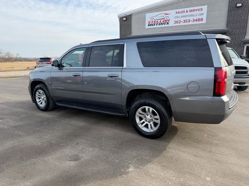 Used 2020 Chevrolet Suburban LT image 4