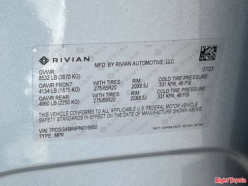 Used 2023 Rivian R1S Adventure AWD/4WD image 31