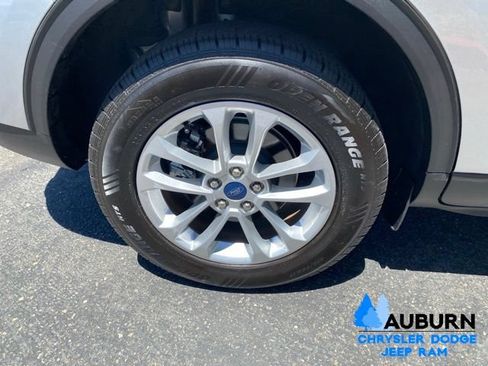 Used 2020 Ford Escape SE AWD/4WD image 9