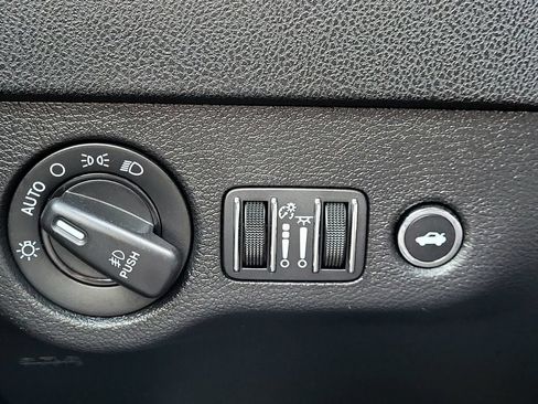 Used 2020 Dodge Charger R/T RWD image 32