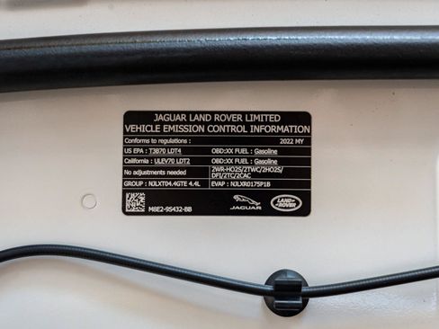 Used 2022 Land Rover Range Rover SV AWD/4WD image 36