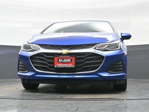 Used 2019 Chevrolet Cruze LT w/ Convenience Package image 26