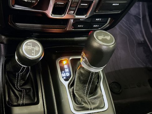 Used 2023 Jeep Wrangler Sahara w/ Cold Weather Group image 25