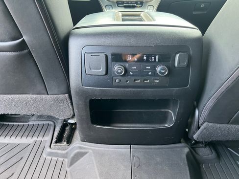Used 2020 GMC Yukon Denali AWD/4WD image 25