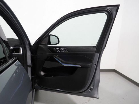 Used 2026 BMW X5 sDrive40i image 72