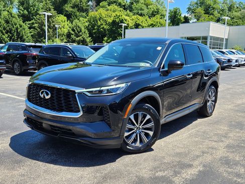Certified 2025 INFINITI QX60 Pure w/ Cargo Package AWD/4WD image 1