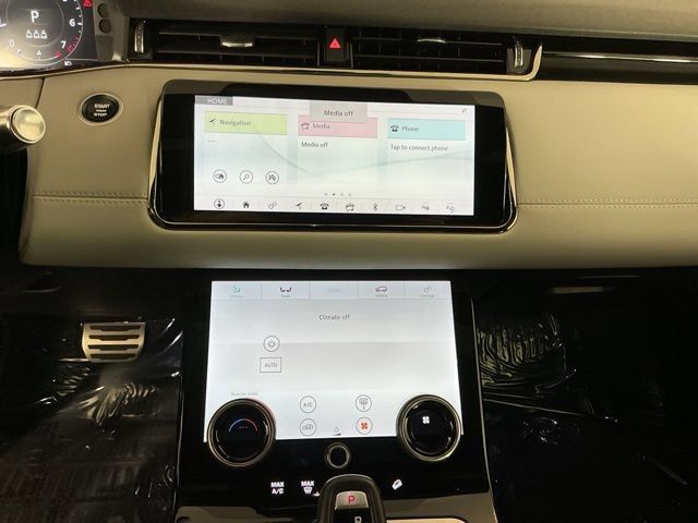 Used 2020 Land Rover Range Rover Evoque First Edition AWD/4WD image 18