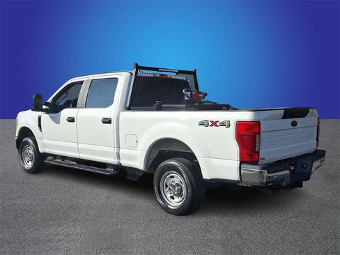 Used 2022 Ford F250 XL w/ Power Equipment Group image 6