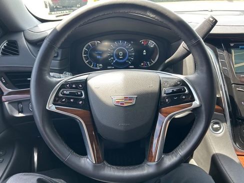 Used 2020 Cadillac Escalade Luxury AWD/4WD image 13