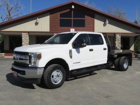 Used 2019 Ford F350 XLT image 2