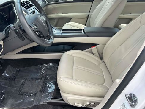 Used 2018 Lincoln MKZ Select w/ Select Plus Package FWD image 17