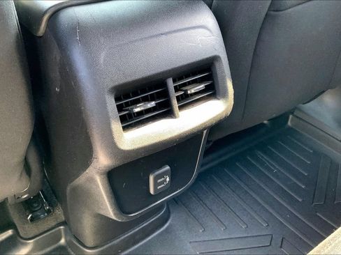 Used 2019 Chevrolet Equinox LT AWD/4WD image 32