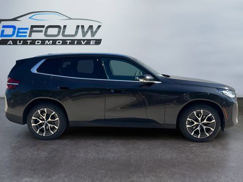 New 2026 BMW X3 xDrive30 w/ Premium Package image 2