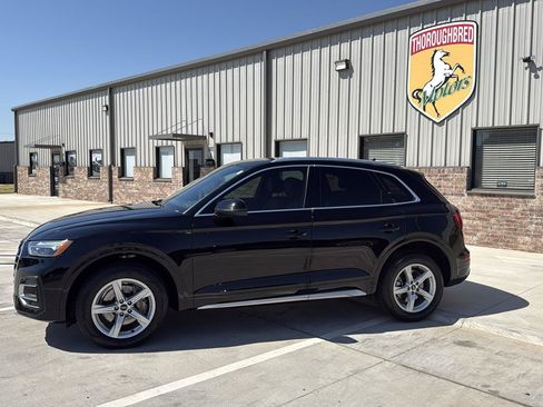 Used 2021 Audi Q5 2.0T Premium w/ Convenience Package AWD/4WD image 18