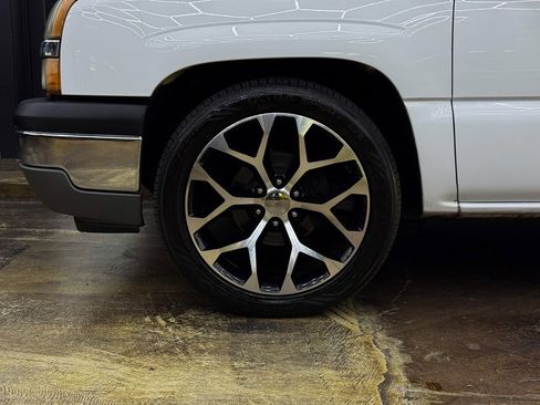 Used 2005 Chevrolet Silverado 1500 LS w/ Light Duty Power Package image 4