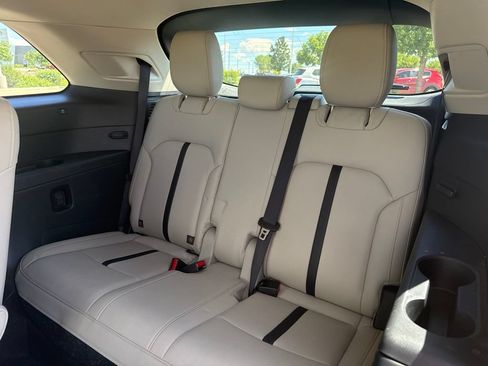 Used 2025 MAZDA CX-90 Plug-In Hybrid w/ Preferred AWD/4WD image 23