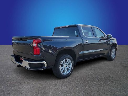 Used 2022 Chevrolet Silverado 1500 LTZ AWD/4WD image 4