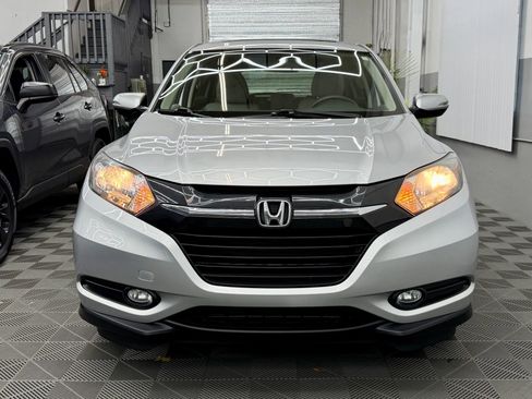 Used 2016 Honda HR-V EX image 2