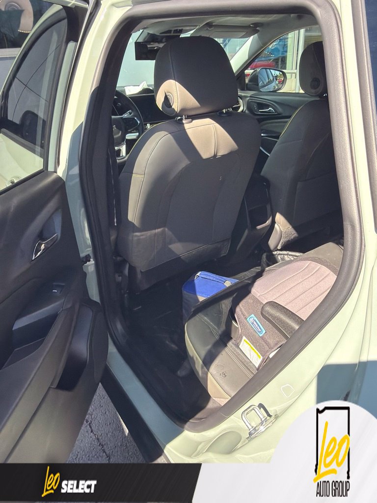 Used 2025 Chevrolet Trax ACTIV w/ Driver Confidence Package FWD image 19