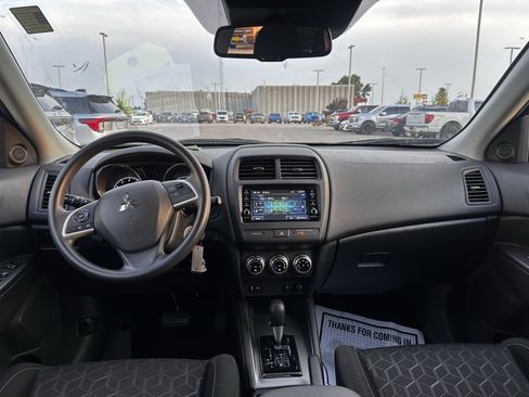 Used 2024 Mitsubishi Outlander Sport ES AWD/4WD image 6