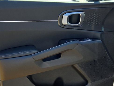 New 2026 Kia Sorento LX FWD image 14