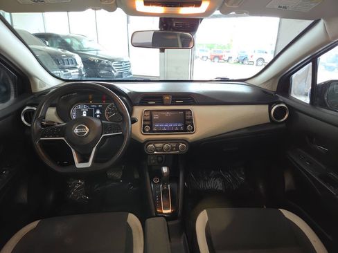 Used 2020 Nissan Versa SV FWD image 22