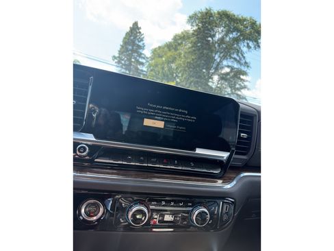 Used 2023 GMC Sierra 1500 Elevation AWD/4WD image 9