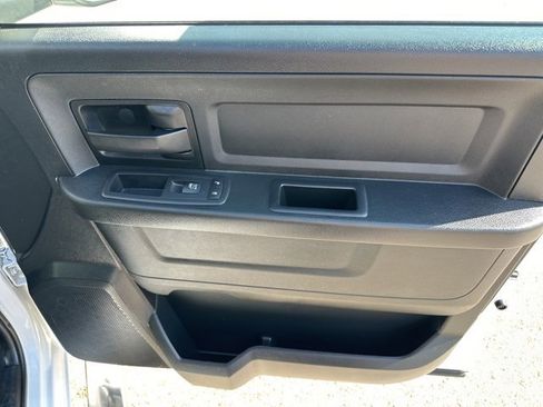 Used 2017 RAM 1500 Express image 40
