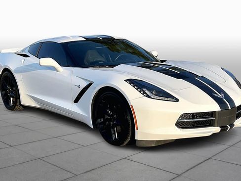 Used 2018 Chevrolet Corvette Stingray Coupe w/ 2LT Preferred Equipment Group image 3