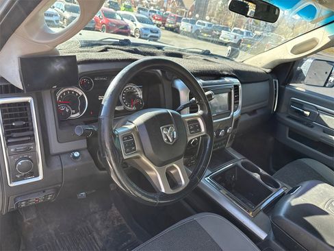 Used 2017 RAM 2500 SLT image 7