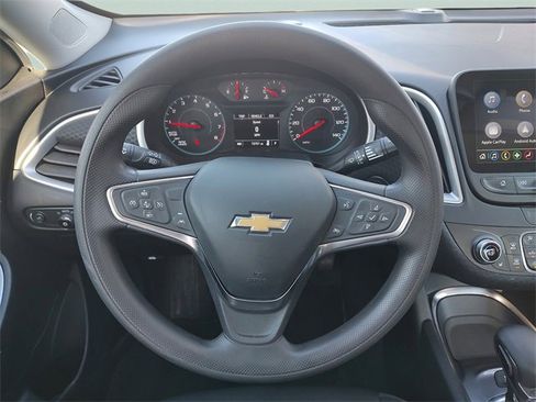 Used 2024 Chevrolet Malibu LT image 14