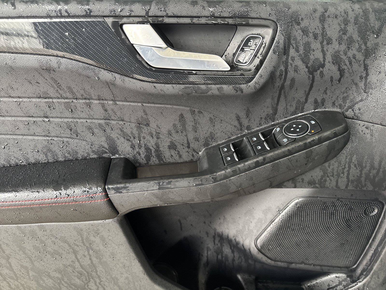 Used 2023 Ford Escape ST-Line w/ Tech Pack #1 FWD image 16