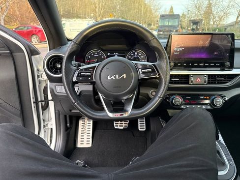 Certified 2023 Kia Forte GT-Line image 18