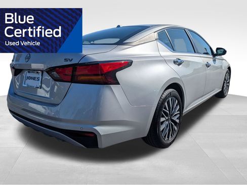 Used 2024 Nissan Altima 2.5 SV FWD image 5