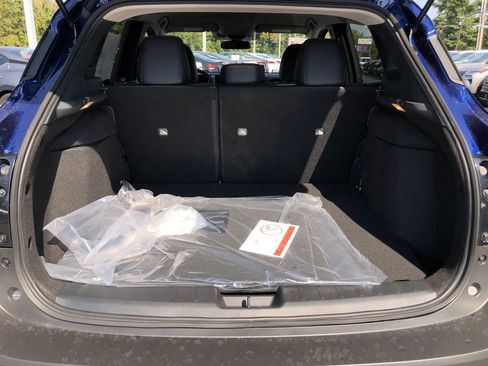 New 2026 Nissan Kicks SR w/ Cold Weather Package image 17