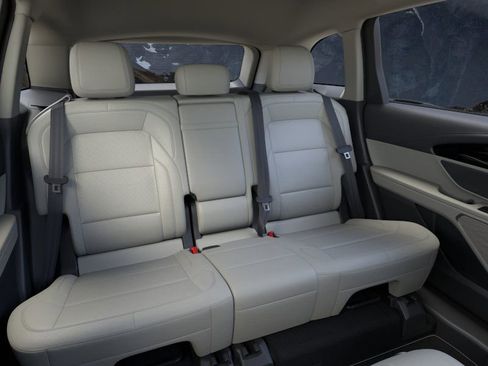 New 2026 Lincoln Nautilus Premier image 11