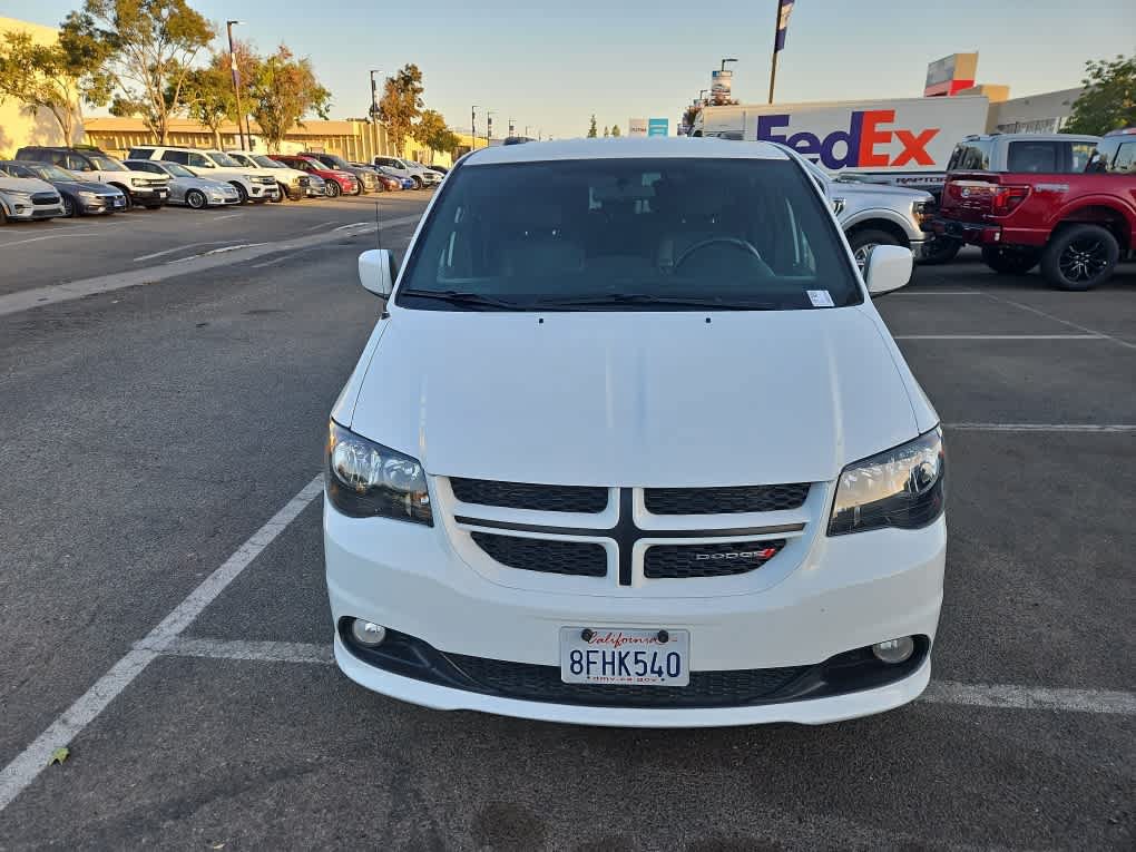 Used 2016 Dodge Grand Caravan R/T FWD image 2