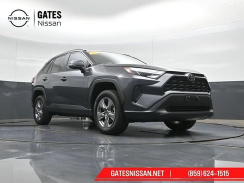 Used 2024 Toyota RAV4 XLE FWD image 37