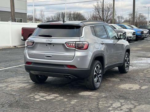 Certified 2022 Jeep Compass Limited image 4