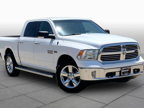 Used 2015 RAM 1500 Lone Star AWD/4WD image 2