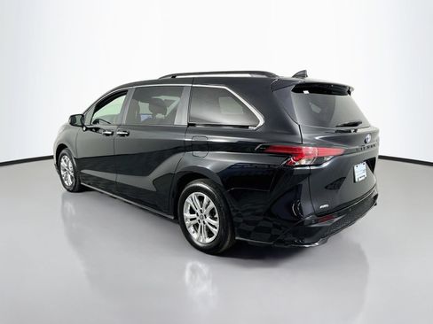 Certified 2023 Toyota Sienna XSE w/ XSE Plus Package AWD/4WD image 5