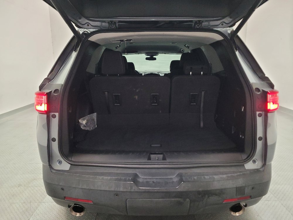 Used 2021 Chevrolet Traverse LT FWD image 29