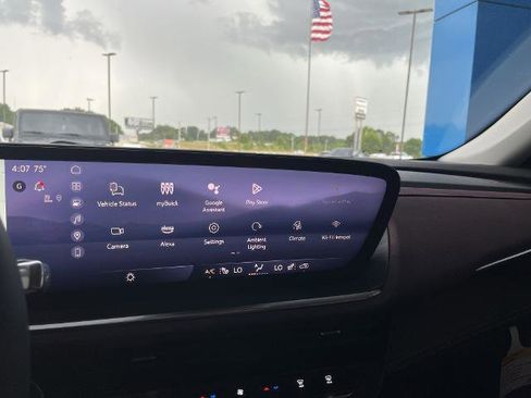 New 2025 Buick Envision Sport Touring image 13