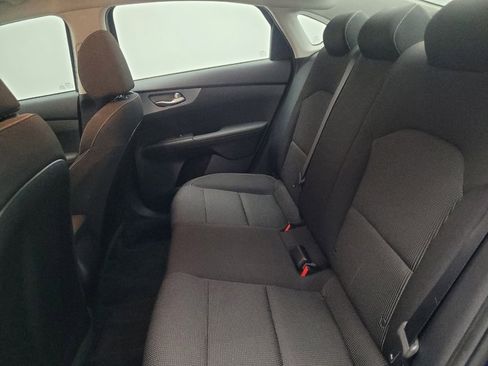 Used 2019 Kia Forte LXS image 18