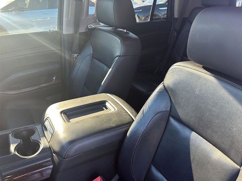 Used 2018 GMC Yukon SLT image 11