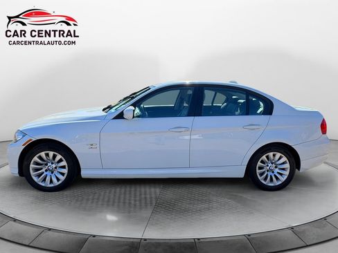 Used 2009 BMW 328i xDrive Sedan image 2